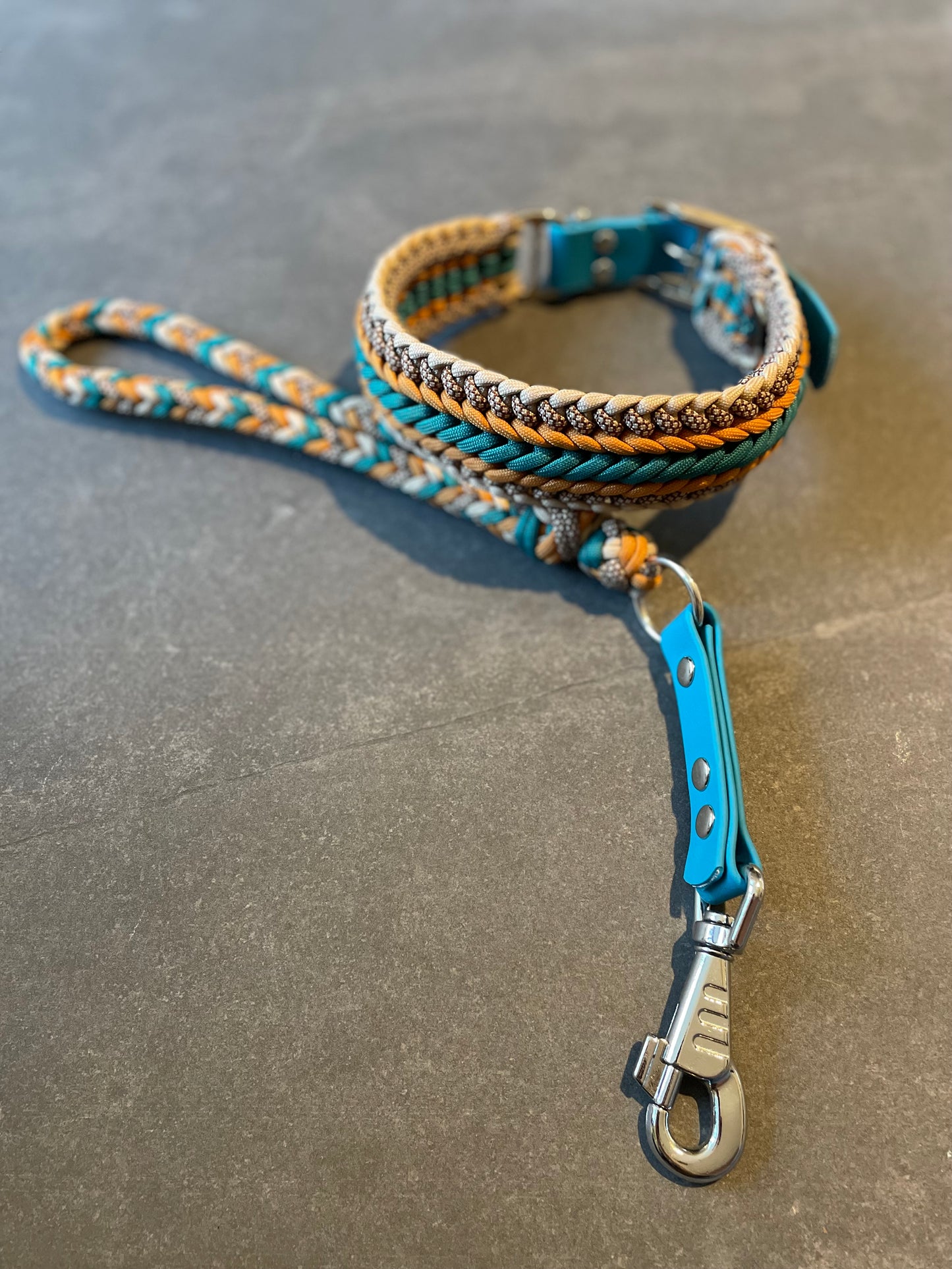 Poignée en Paracord